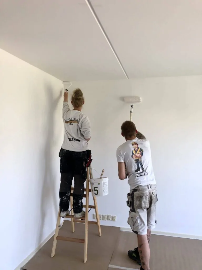 Vi er dine malere til dit indendørs træværk – og anden istandsættelse af din lejlighed i København